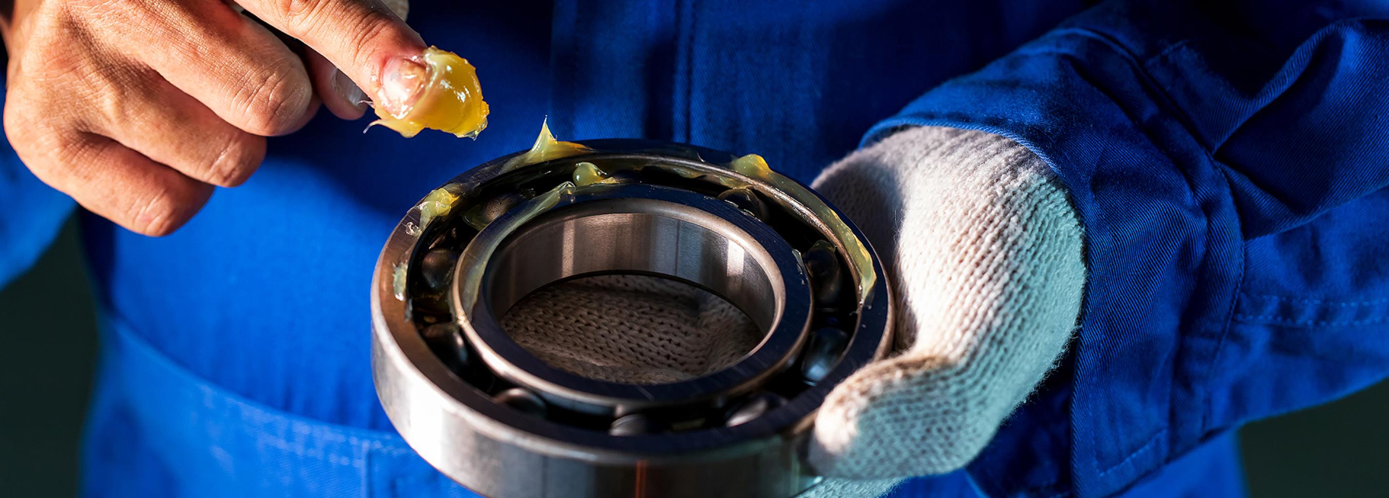 EnvironmentallyFriendly Degreaser How to Remove Grease Industrial